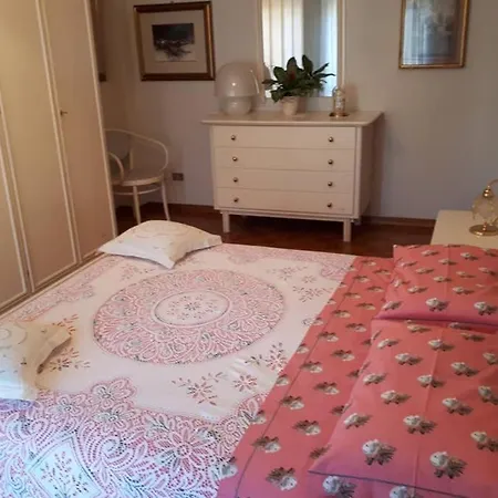 公寓 Comodo A Due Passi Dalla Stazione *